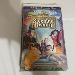 Walt Disney Masterpiece Sleeping‎ Beauty (VHS, 1997)